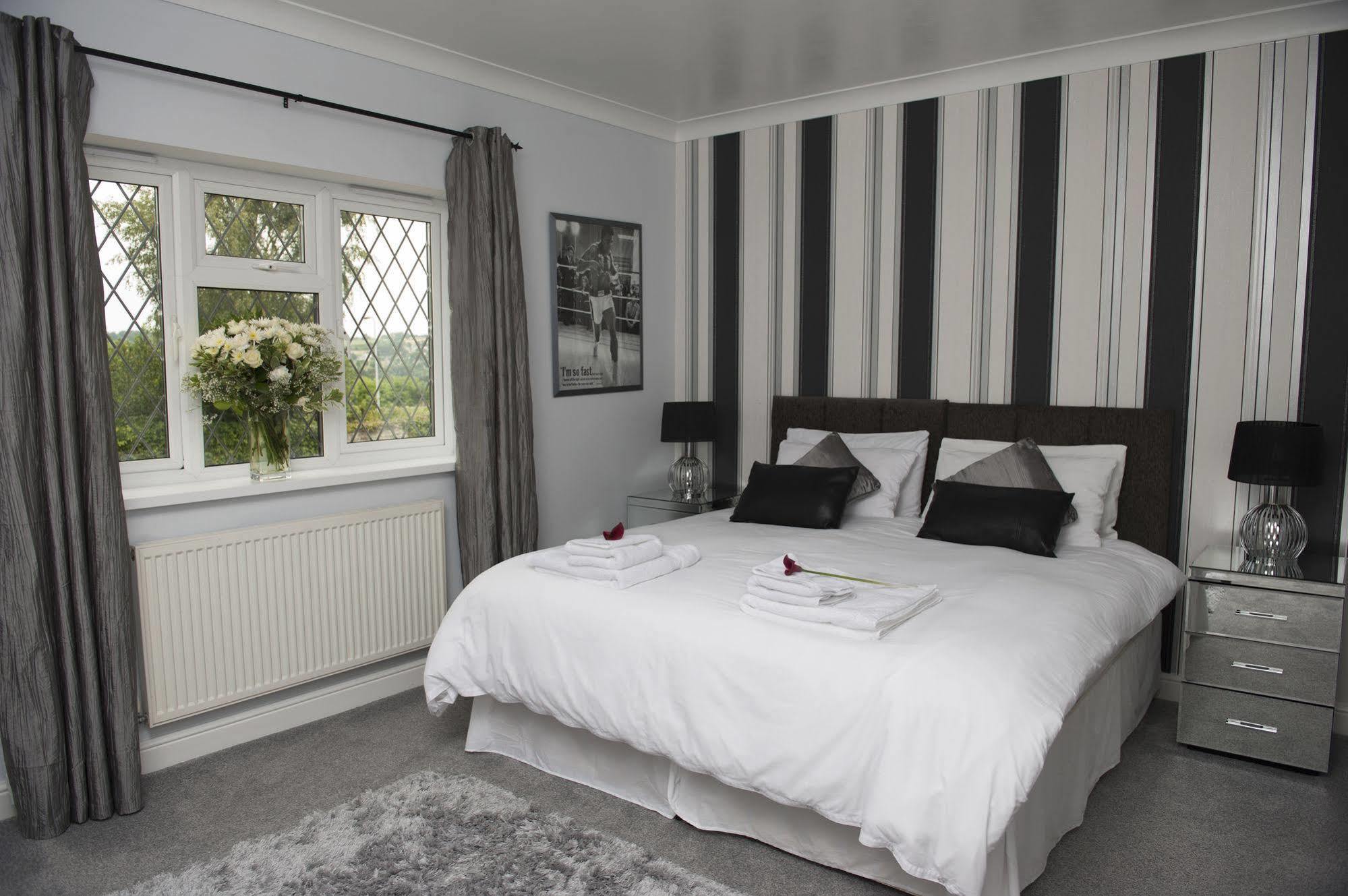 חלנדודנו Ashbrook Bed And Breakfast מראה חיצוני תמונה