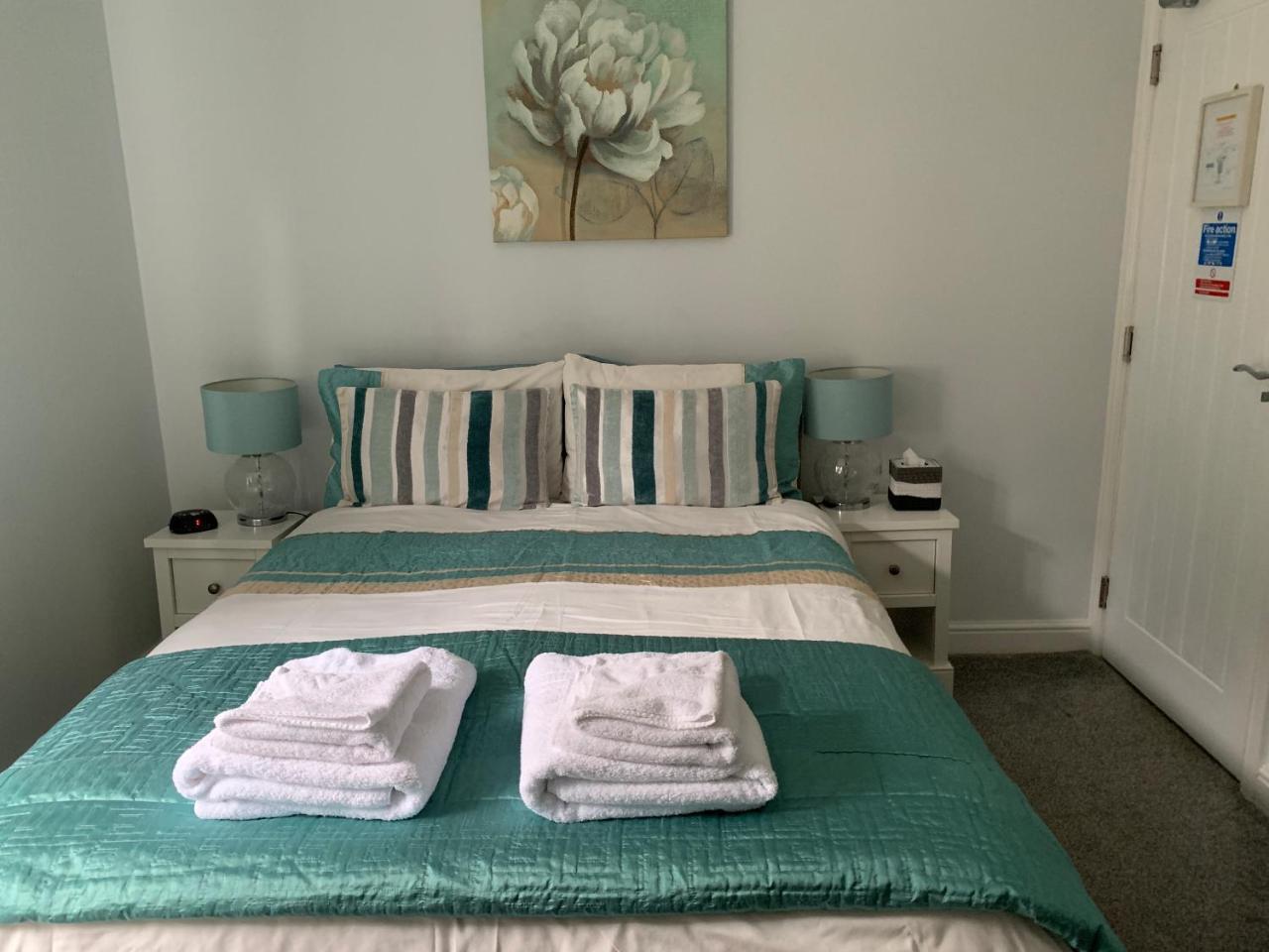 חלנדודנו Ashbrook Bed And Breakfast מראה חיצוני תמונה